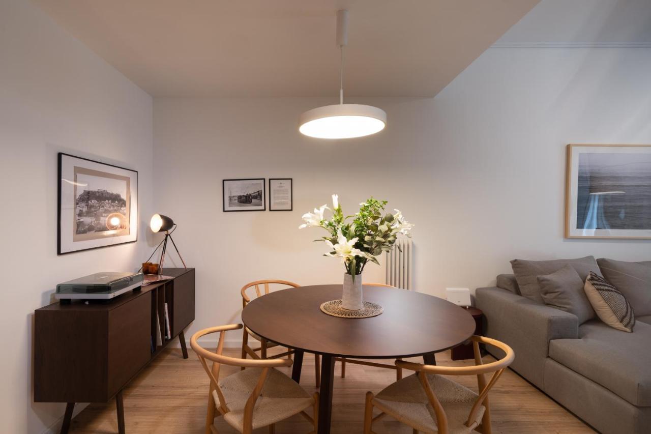 Unique 2 Bedrooms Apartment, Steps To Plaka And City Center Athen Eksteriør billede