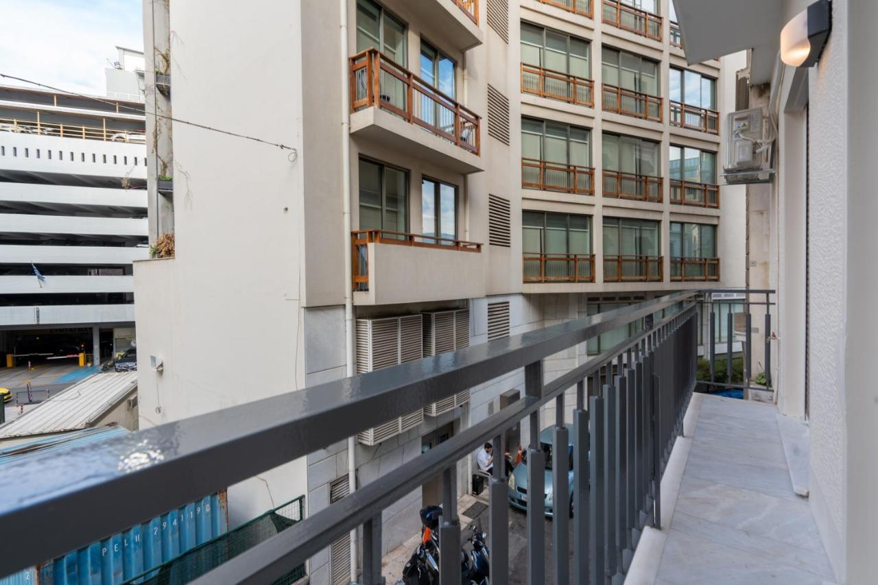 Unique 2 Bedrooms Apartment, Steps To Plaka And City Center Athen Eksteriør billede