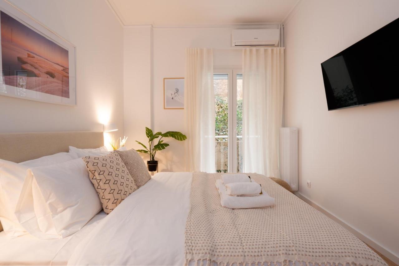 Unique 2 Bedrooms Apartment, Steps To Plaka And City Center Athen Eksteriør billede